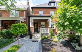  دو خانه بهم متصل – Old Toronto, تورنتو, انتاریو,  کانادا. C$1,623,000