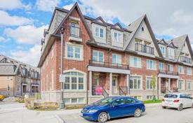  دو خانه بهم متصل – اسکاربرو، تورنتو, تورنتو, انتاریو,  کانادا. C$944,000