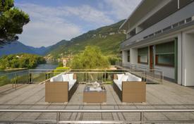 ویلا  – دریاچه کومو, لمباردی, ایتالیا. 8,800 € هفته ای