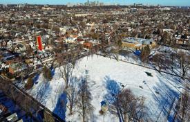 9غرفة  دو خانه بهم متصل Old Toronto, کانادا. C$1,621,000