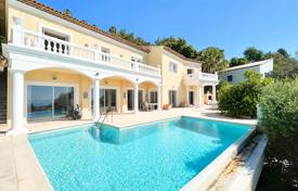 6غرفة دو خانه بهم چسبیده Mandelieu-la-Napoule, فرانسه. 1,850,000 €