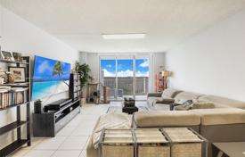 2غرفة شقق في الوحدات السكنية 113 متر مربع Aventura, ایالات متحده آمریکا. $445,000
