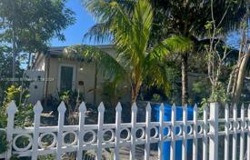 3غرفة خانه  136 متر مربع Hollywood, ایالات متحده آمریکا. $450,000
