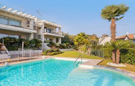 3غرفة آپارتمان  130 متر مربع Padenghe sul Garda, ایتالیا. 810,000 €