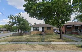 5غرفة خانه  Etobicoke, کانادا. C$1,314,000
