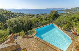 7غرفة ویلا  Le Lavandou, فرانسه. 2,490,000 €