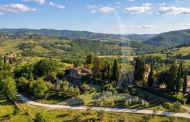 7غرفة ویلا  720 متر مربع Siena, ایتالیا. 2,950,000 €