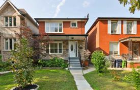خانه  – York, تورنتو, انتاریو,  کانادا. C$1,442,000