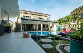3غرفة ویلا  714 متر مربع Phuket Town, تایلند. $453,000