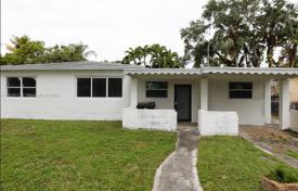 6غرفة خانه  227 متر مربع North Miami, ایالات متحده آمریکا. $750,000