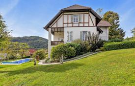 دو خانه بهم چسبیده – Krsko, اسلوونی. 1,249,000 €