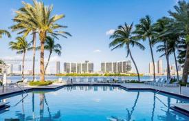 آپارتمان کاندو – North Miami Beach, فلوریدا, ایالات متحده آمریکا. $400,000