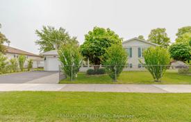 8غرفة خانه  Etobicoke, کانادا. C$1,417,000