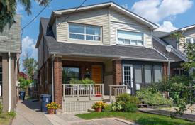 3غرفة  دو خانه بهم متصل East York, کانادا. C$1,149,000