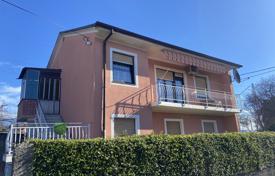 5غرفة خانه  150 متر مربع Rijeka, کرواسی. 450,000 €