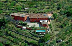 25غرفة کاخ  511 متر مربع Arezzo, ایتالیا. 1,300,000 €