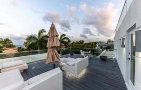خانه  – North Atlantic Boulevard, Fort Lauderdale, فلوریدا,  ایالات متحده آمریکا. $5,699,000