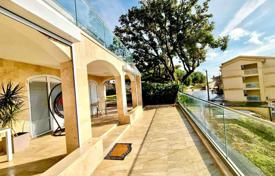 7غرفة ویلا  440 متر مربع Prijevor, مونته نگرو. 590,000 €
