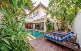 2غرفة ویلا  196 متر مربع Jalan Umalas, اندونزی. $395,000