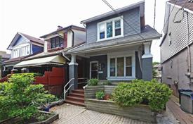 خانه  – Kingston Road, تورنتو, انتاریو,  کانادا. C$1,292,000