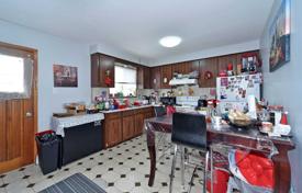 4غرفة خانه  Etobicoke, کانادا. C$1,318,000