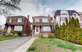 6غرفة خانه  نورث یورک, کانادا. C$2,349,000