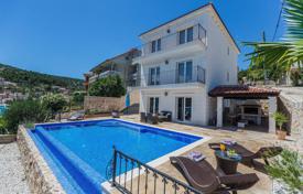 دو خانه بهم چسبیده – Trogir, Split-Dalmatia County, کرواسی. $1,024,000