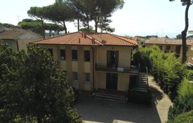 4غرفة آپارتمان  133 متر مربع Castiglioncello, ایتالیا. 490,000 €