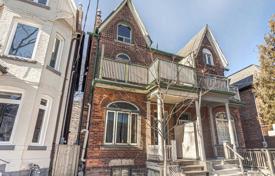  دو خانه بهم متصل – Old Toronto, تورنتو, انتاریو,  کانادا. C$1,129,000