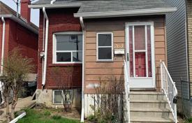 3غرفة خانه  York, کانادا. C$1,109,000