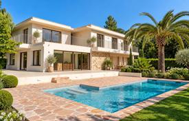 8غرفة ویلا  La Croix-Valmer, فرانسه. 3,800,000 €