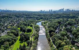 8غرفة خانه  Etobicoke, کانادا. C$2,535,000