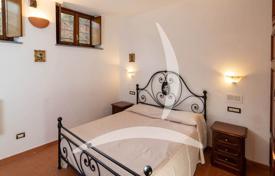 13غرفة ویلا  588 متر مربع Lucca, ایتالیا. 2,290,000 €
