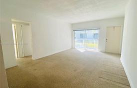 2غرفة شقق في الوحدات السكنية 94 متر مربع Bay Harbor Islands, ایالات متحده آمریکا. $412,000