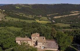 4غرفة ویلا  220 متر مربع Siena, ایتالیا. 900,000 €