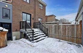 8غرفة  دو خانه بهم متصل Old Toronto, کانادا. C$3,035,000