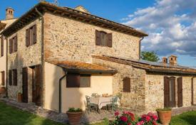 8غرفة ویلا  367 متر مربع San Gimignano, ایتالیا. 1,300,000 €