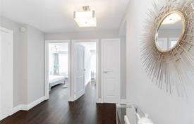 7غرفة آپارتمان  Etobicoke, کانادا. C$760,000