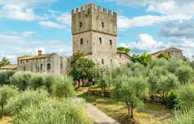 13غرفة کاخ  442 متر مربع Monteriggioni, ایتالیا. 980,000 €
