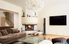 5غرفة آپارتمان  180 متر مربع Central District, لتونی. 475,000 €