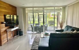 3غرفة شقق في الوحدات السكنية 136 متر مربع Tamarac, ایالات متحده آمریکا. $335,000