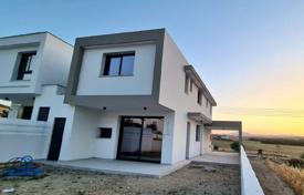 3غرفة دو خانه بهم چسبیده 189 متر مربع لارناکا, قبرس. 440,000 €
