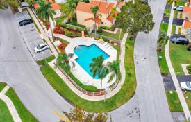خانه  – Pembroke Pines, Broward, فلوریدا,  ایالات متحده آمریکا. $539,000