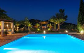 دو خانه بهم چسبیده – ایبیزا, جزایر بالئاری, اسپانیا. 2,800 € هفته ای