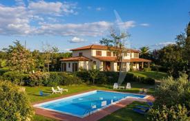 6غرفة ویلا  460 متر مربع Grosseto (city), ایتالیا. 1,350,000 €