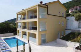 9غرفة خانه  438 متر مربع Raša, کرواسی. 990,000 €