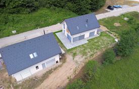 4غرفة دو خانه بهم چسبیده 147 متر مربع Radovljica, اسلوونی. 415,000 €