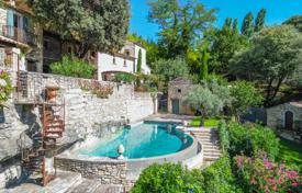 14غرفة ویلا  Ménerbes, فرانسه. 3,370,000 €