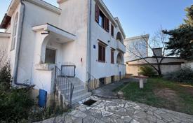 12غرفة خانه  255 متر مربع Zadar County, کرواسی. 420,000 €