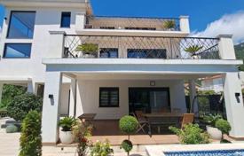 8غرفة ویلا  296 متر مربع Lastva Grbaljska, مونته نگرو. 630,000 €